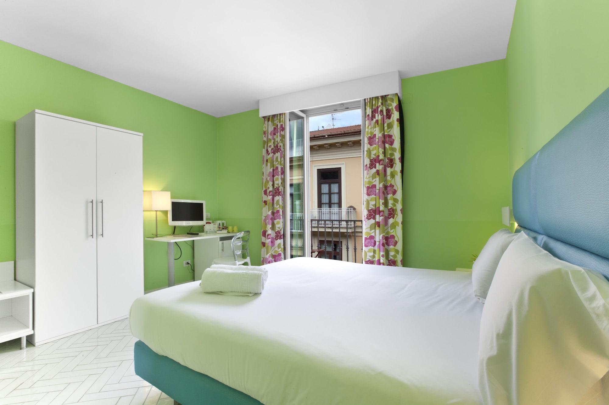 Palazzo Tasso Bed & Breakfast Соренто Екстериор снимка
