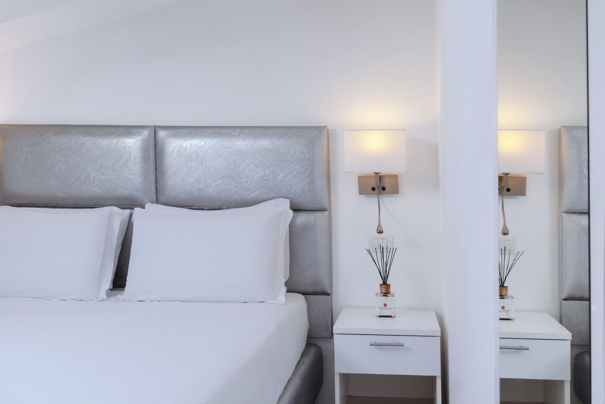 Palazzo Tasso Bed & Breakfast Соренто Екстериор снимка